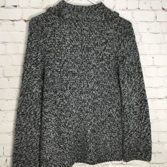 VTG Silvia Novelli Women’s Gray Two Button Long Sleeve Cardigan Italy Size S - Picture 8 of 14